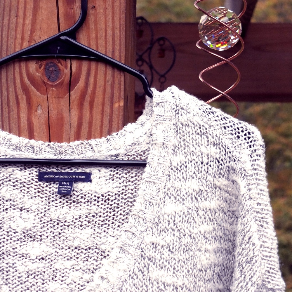 American Eagle White Knitted Sweater