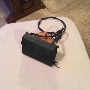 Black beeping wallet