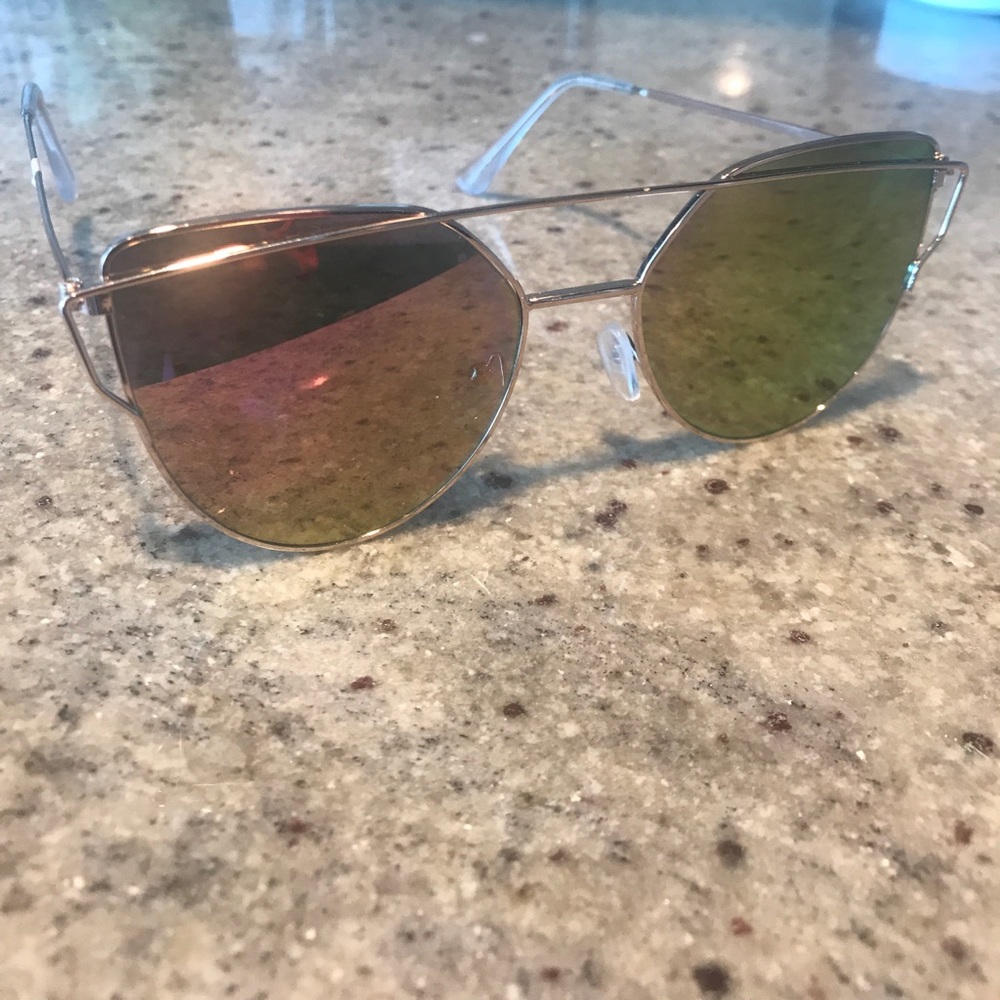 Reflective sunglasses