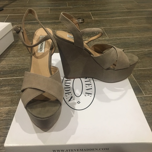 Brand New Steve Madden Westii Taupe Suede - Picture 1 of 1