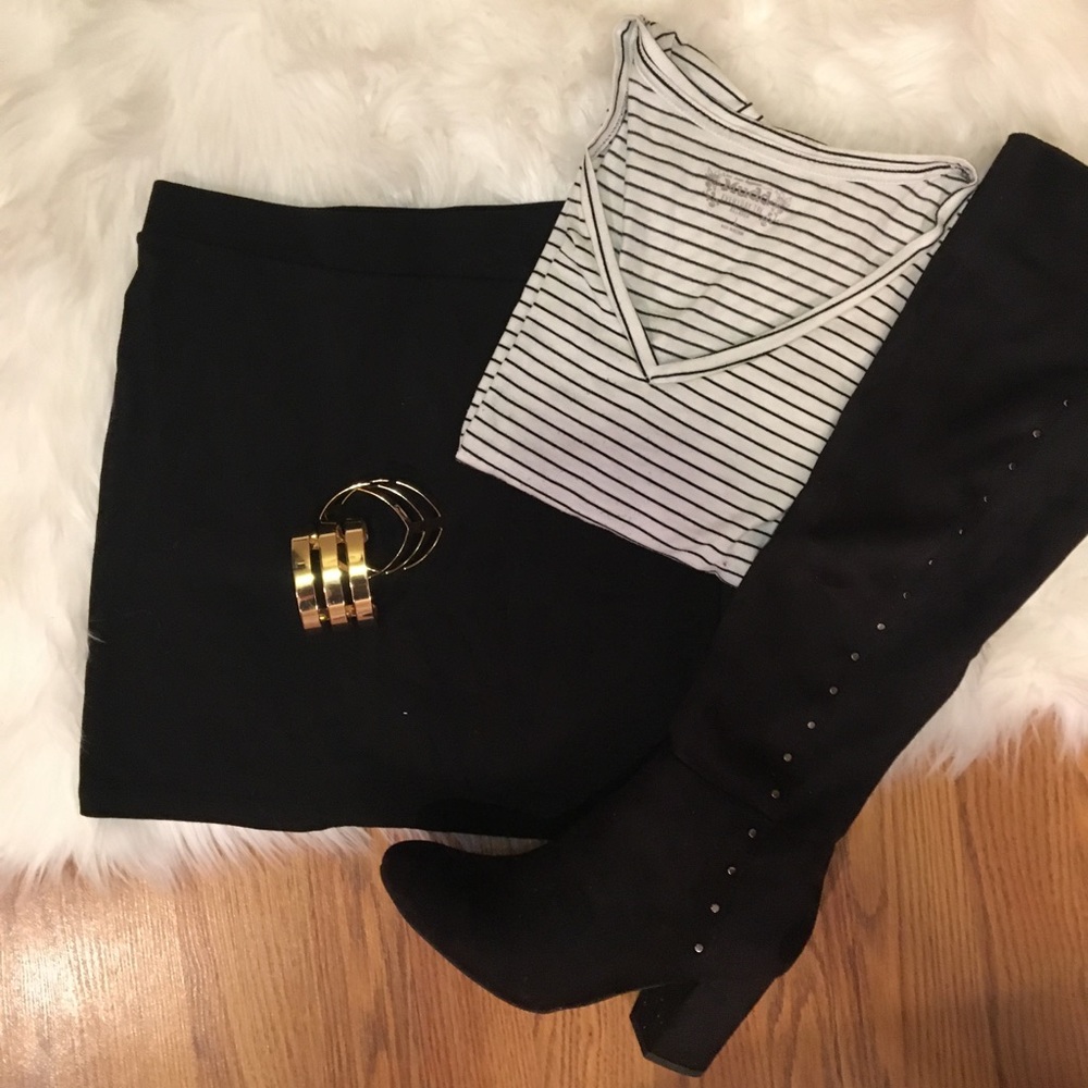 Black mini skirt