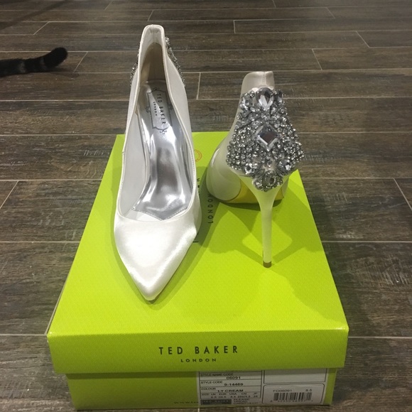 Brand New Ted Baker Mieon Pump - Picture 2 of 5