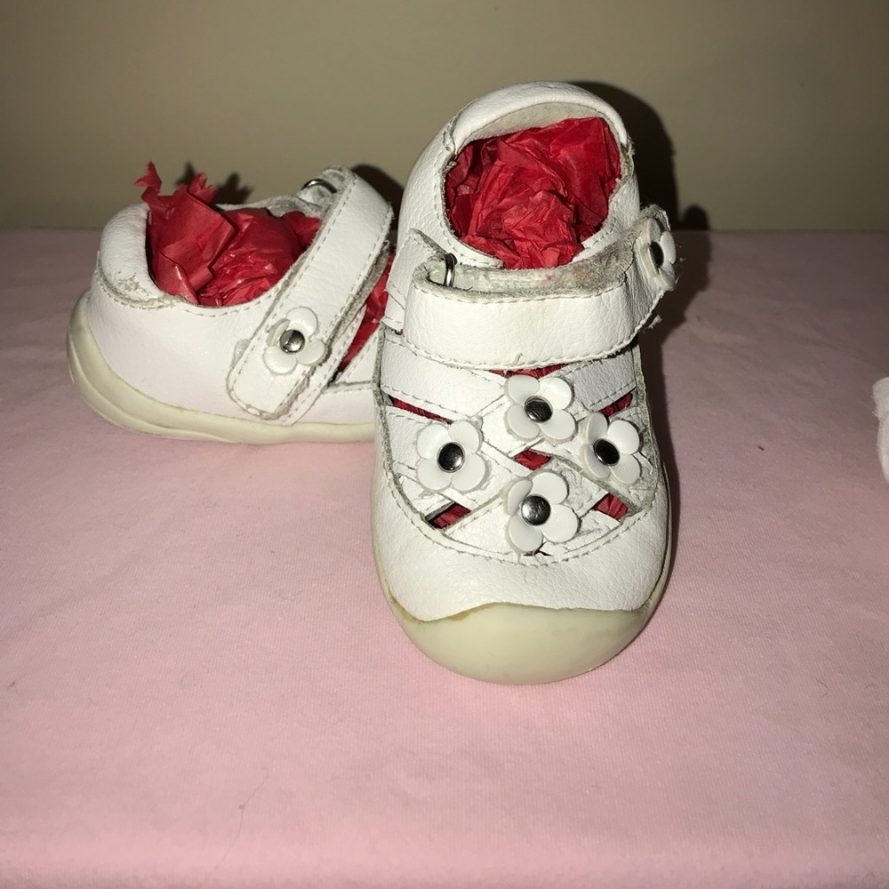 Toddler shoes/sandal.