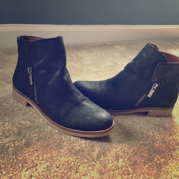 Lucky Brand Shoes - Lucky Brand Black Leather Booties EUC Size 6