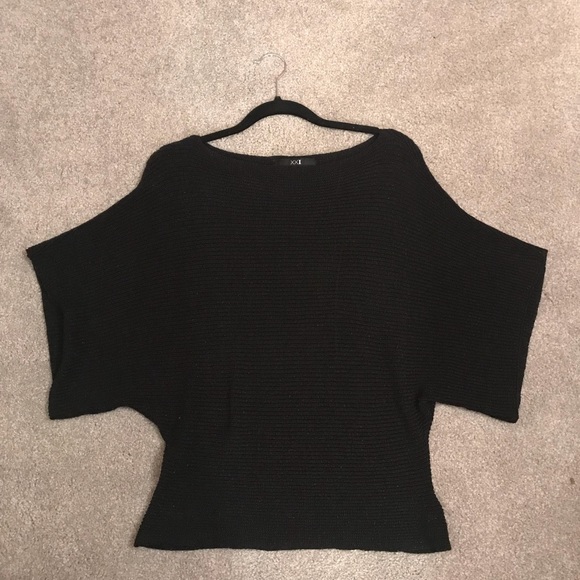 Forever 21 Sweaters - Black short sleeve sweater