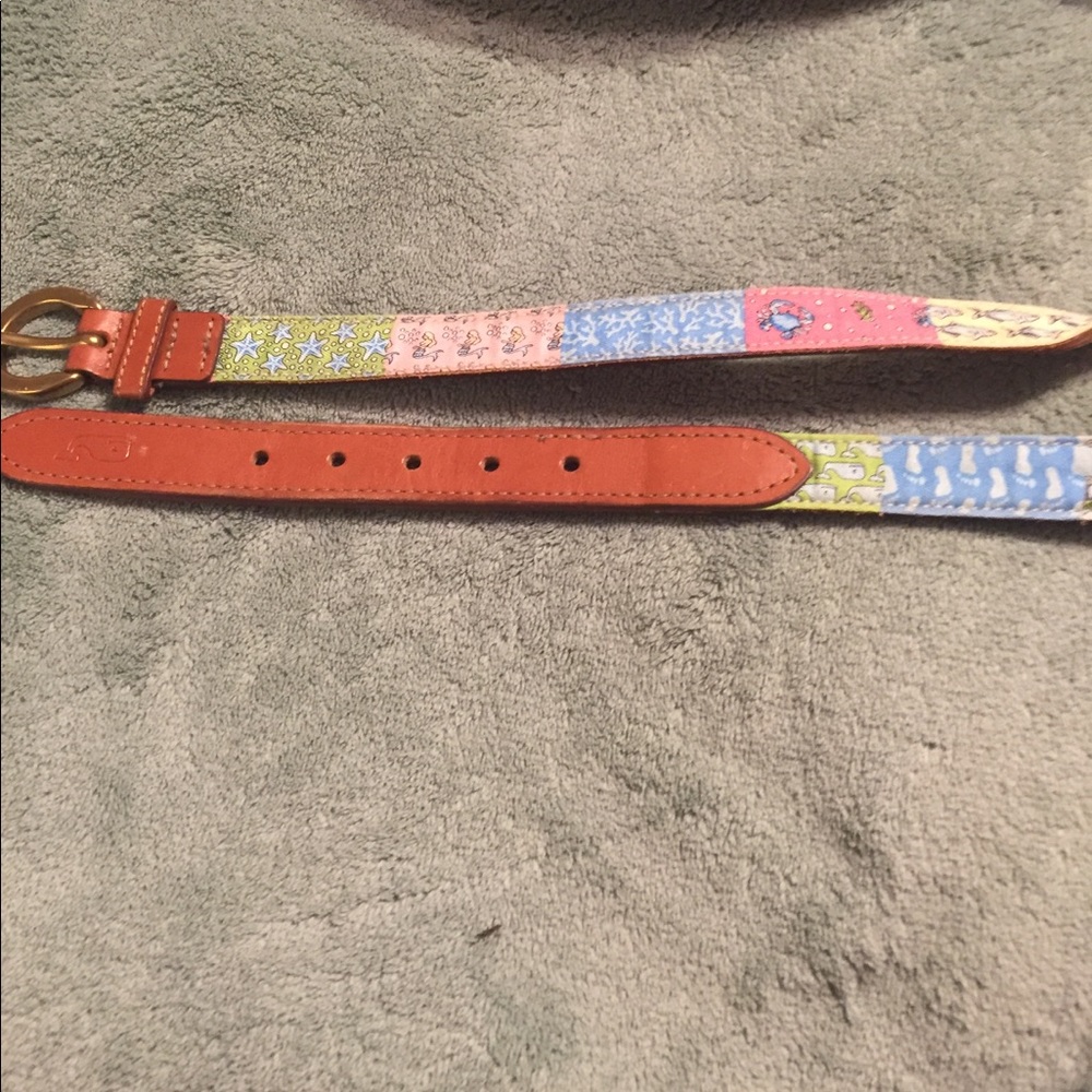 Vineyard vines belt
