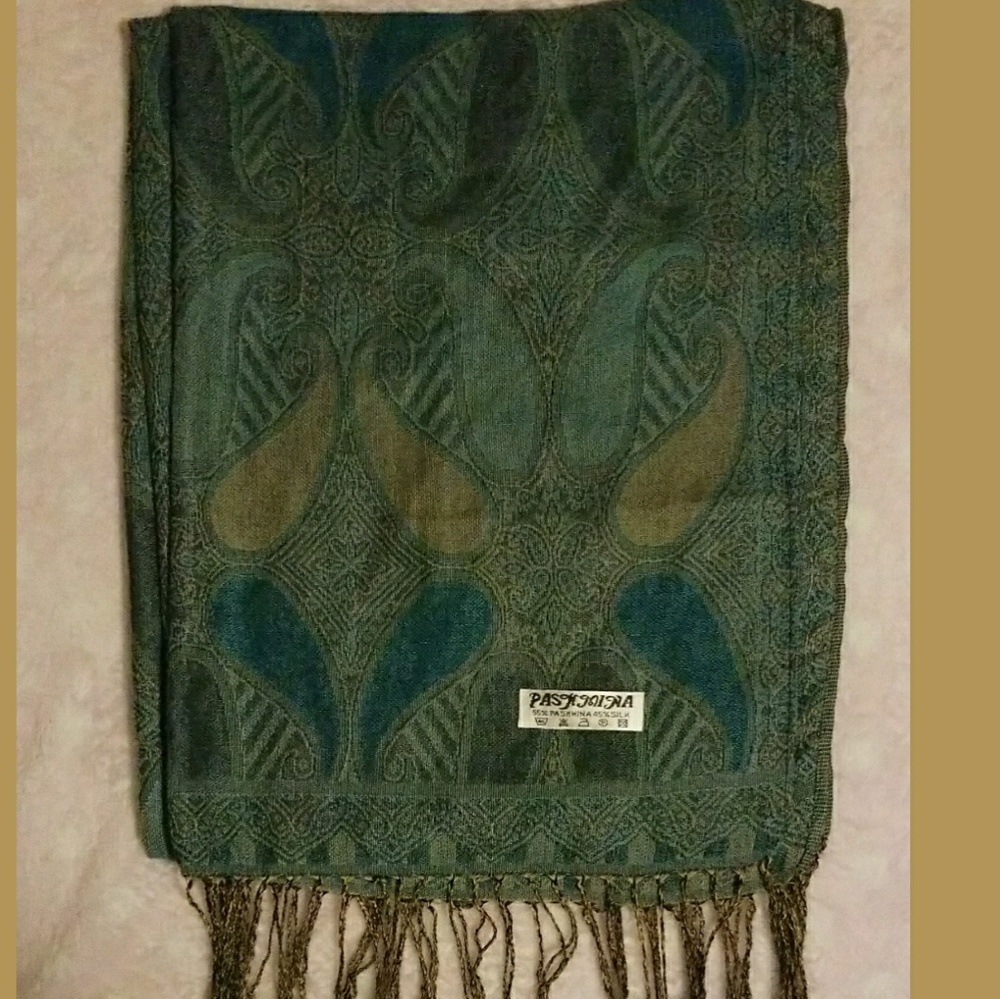 Pashmina scarf/wrap