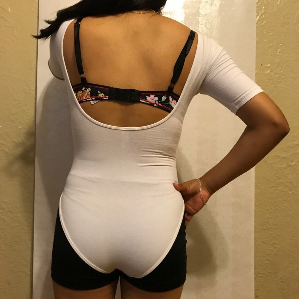 Bodysuits - Picture 2 of 4