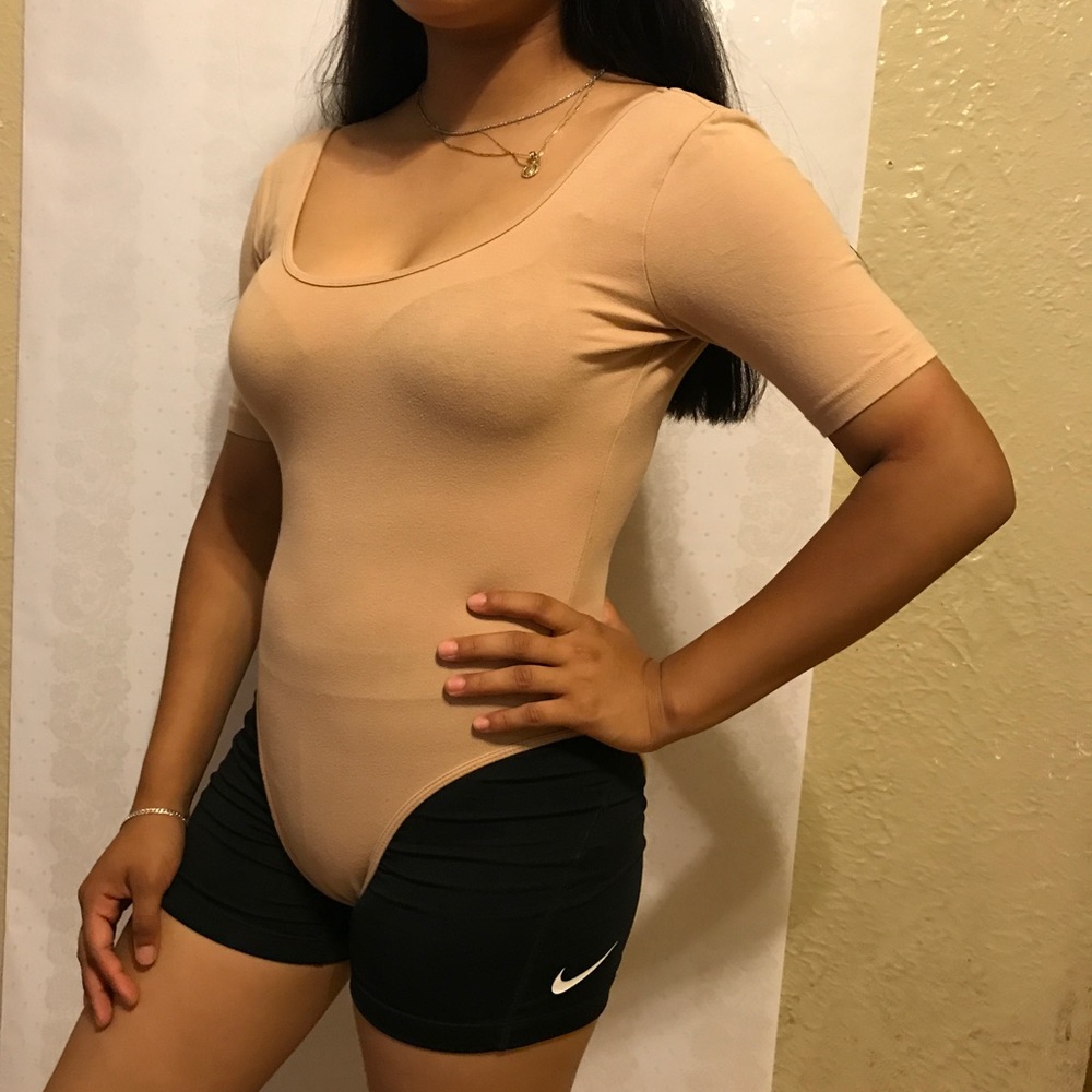 Bodysuits - Picture 3 of 4