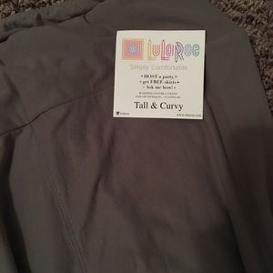 LuLaRoe tall and curvy solid grey leggings NWT