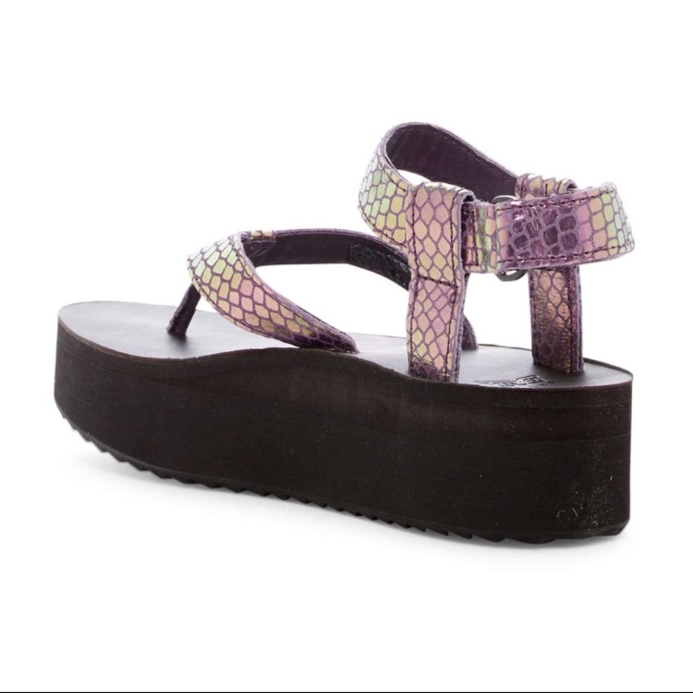 HOSTPICK💜TEVA Flatform Iridescent Platform Sandal - Picture 2 of 6