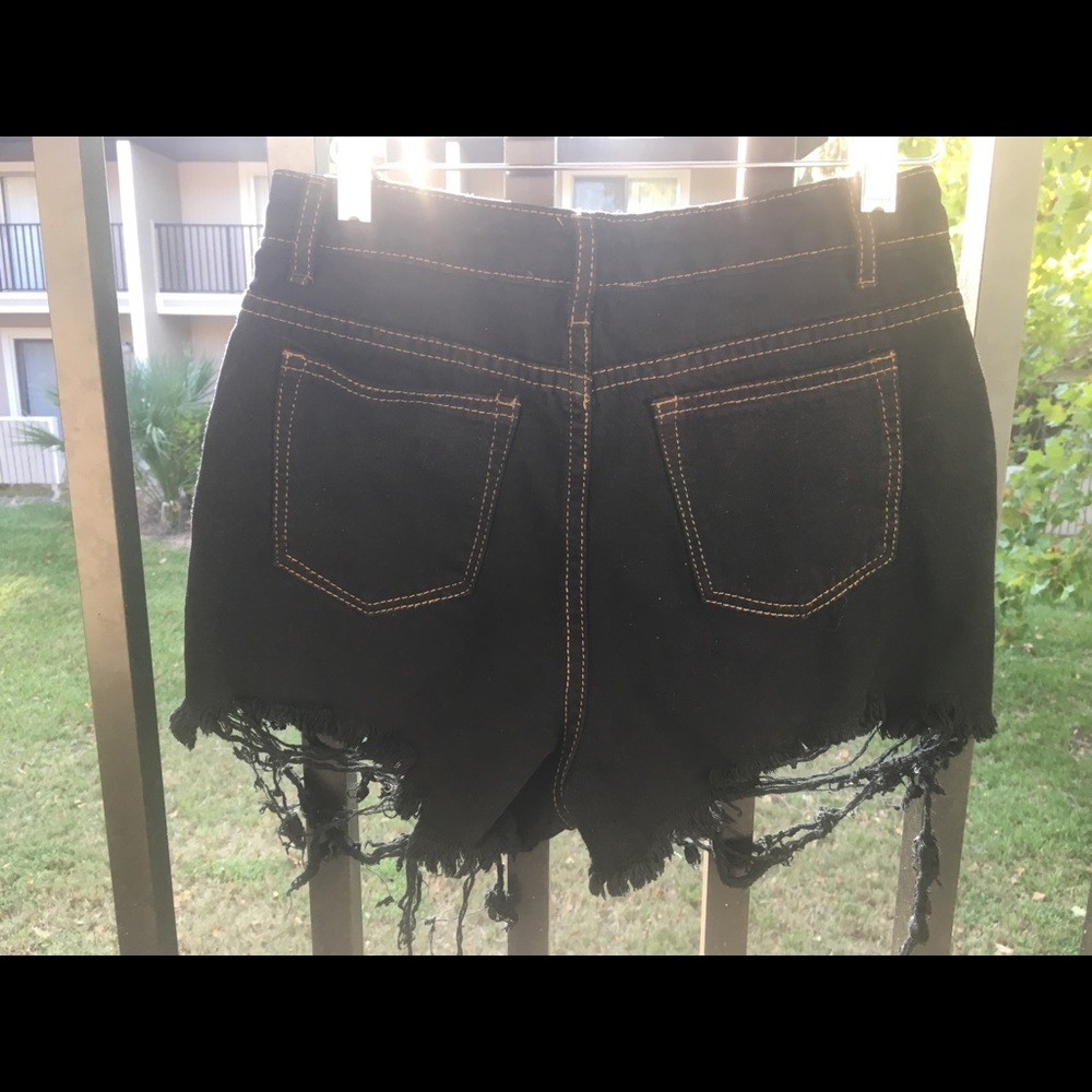 Distressed High Waisted Shorts - Black