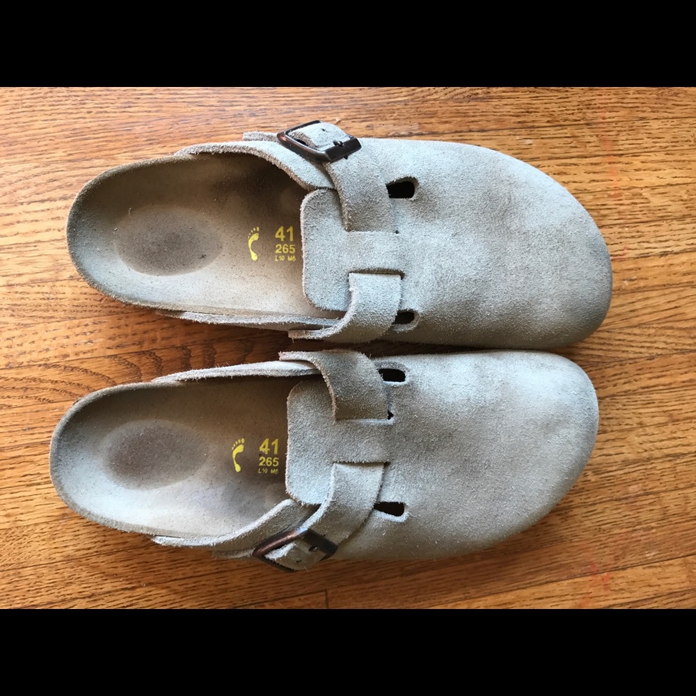 PRICE DROP! VERY NICE Birkenstock clogs size 41