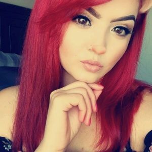 Meet your Posher, Abigail