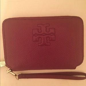 Tori Burch wallet/wristlet