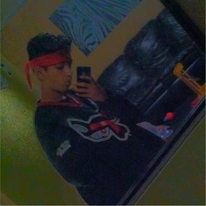 Meet your Posher, Damien