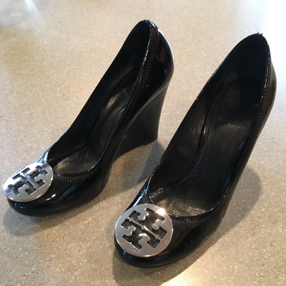 Tori Burch Sally black patent leather wedges
