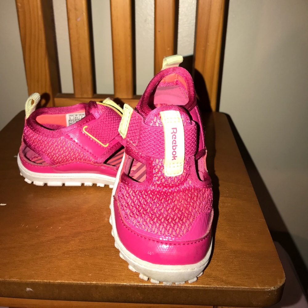 Toddler sandal/water shoe