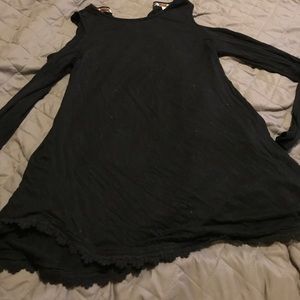 Long sleeve black top