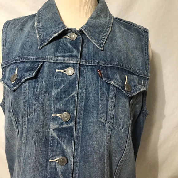 levi's trucker vest womens
