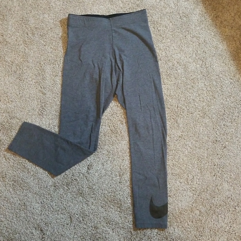 Grey Nike leggings (juniors/kids)
