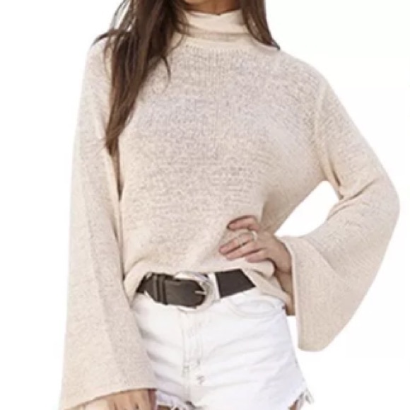 Knitted turtleneck w/laced up back & bell sleeves - Picture 3 of 7