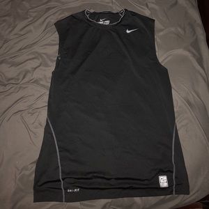 Nike pro combat cutoff size large