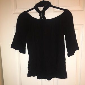 Off shoulder top with choker