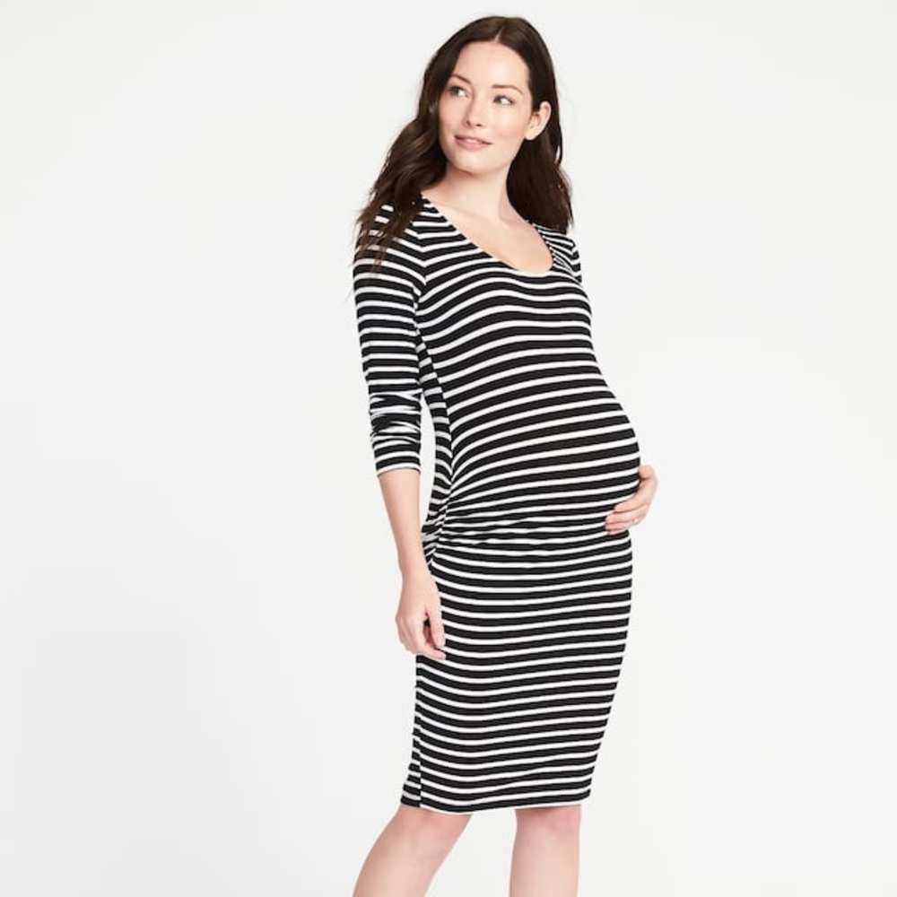 Old Navy Maternity Dress. Medium.