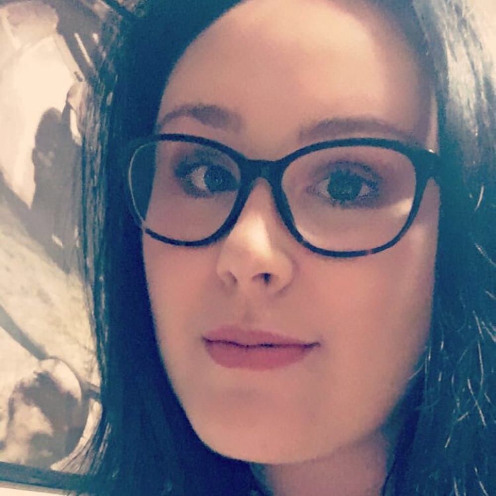 Meet your Posher, Lauren