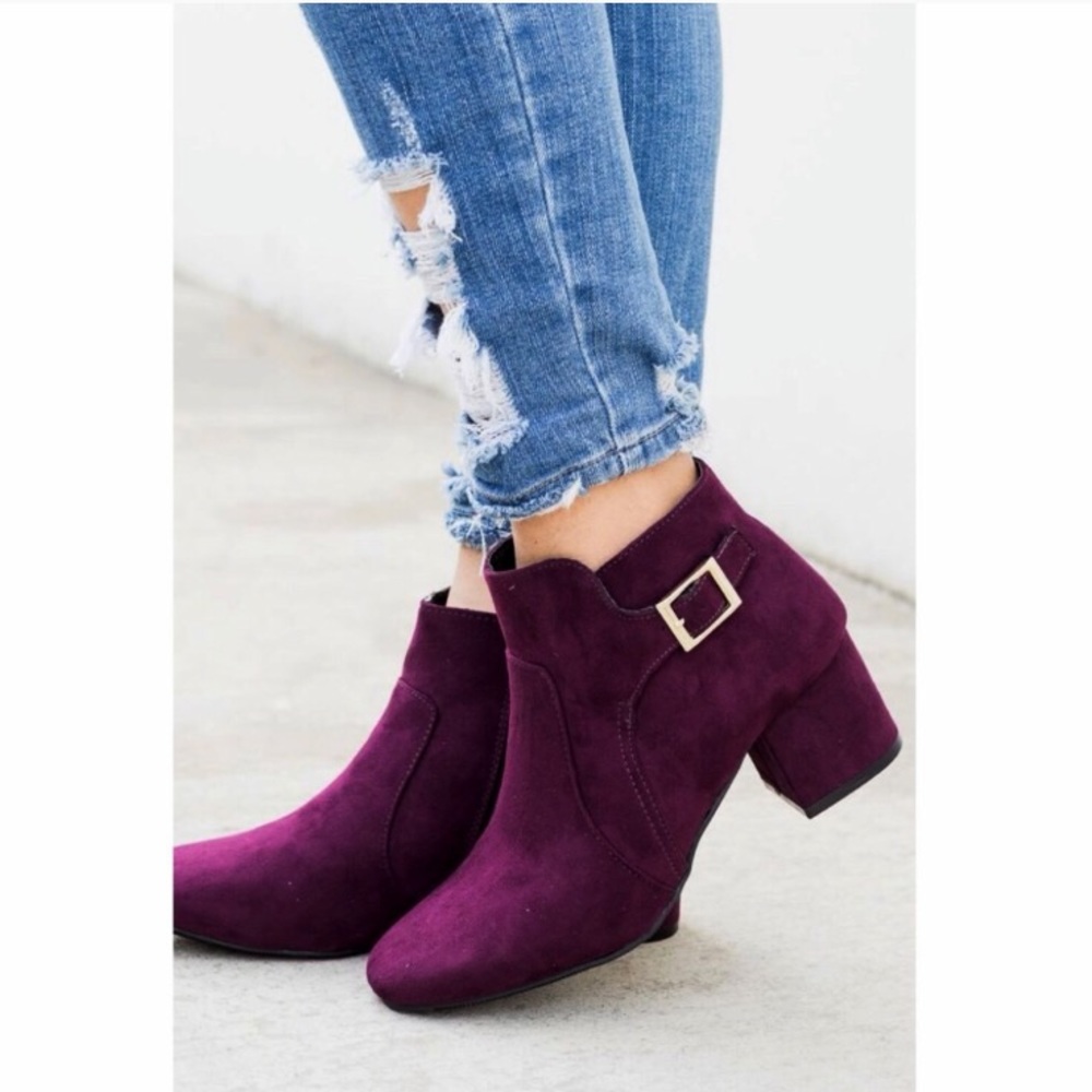 Wine block heel buckle bootie - Picture 2 of 7