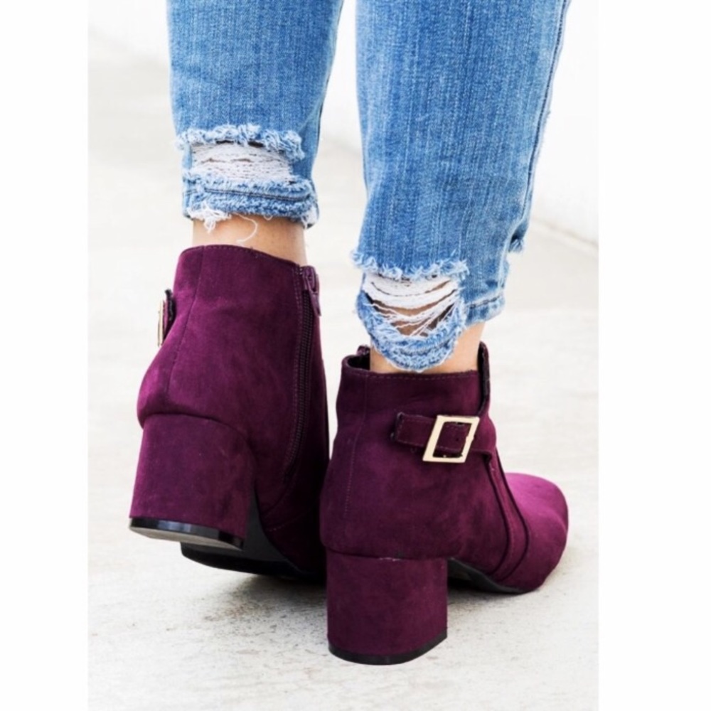 Wine block heel buckle bootie - Picture 3 of 7