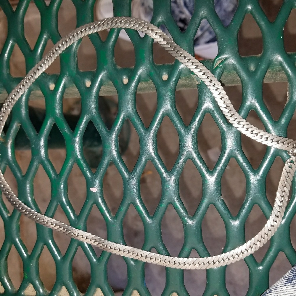 Silver chain Real
