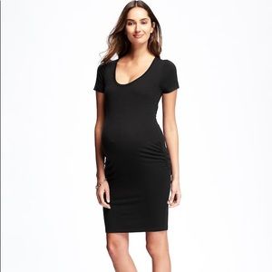 Old Navy Maternity Dress. Small.