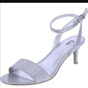 Women’s Low Heel Pumps