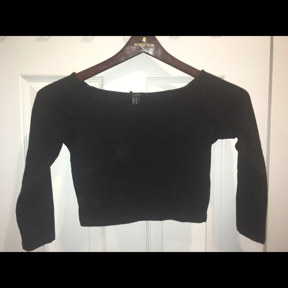 Long sleeve crop top