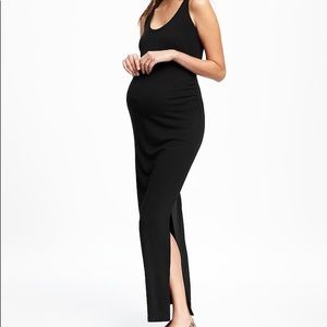 Old Navy Maternity Maxi Dress. Small.