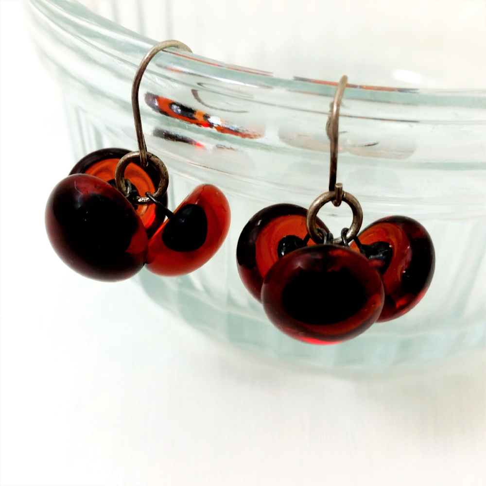 Darling teddy bear eyeball earrings! Very unique.