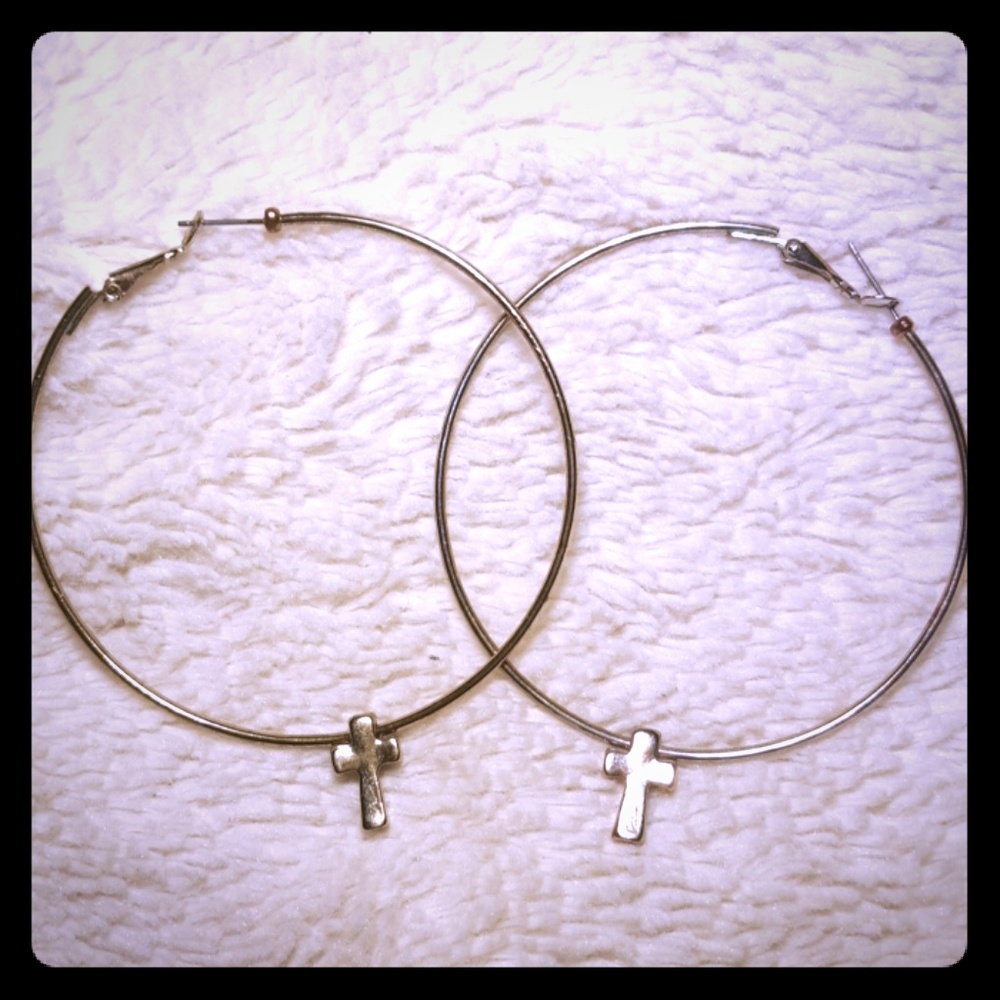 *FREE W ANY BUNDLE!* Big hoop earrings!