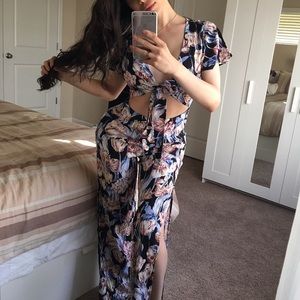 🙆🏻Floral Jumpsuit 🙆🏻