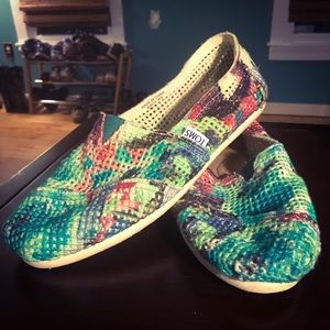 Toms Crochet Style women’s size 9