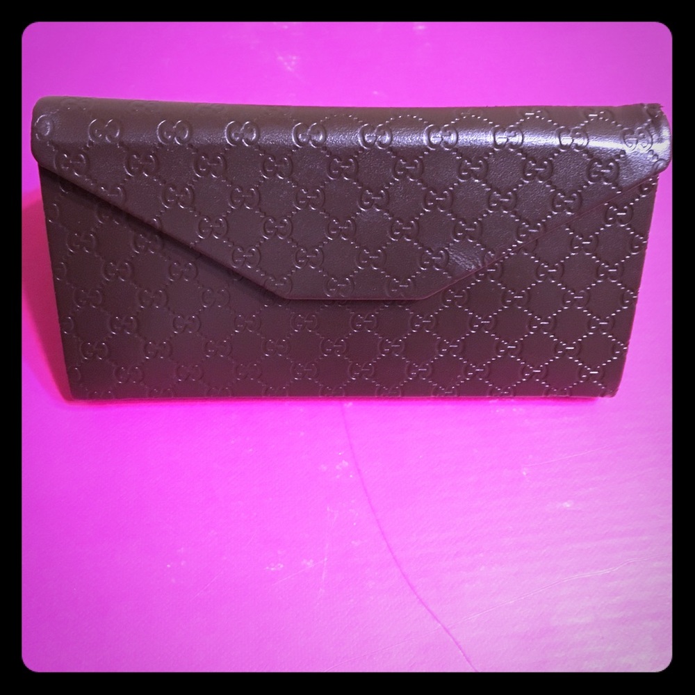 Gucci sunglasses/billfold wallet