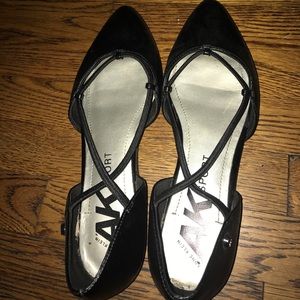 Ann Klein black flats