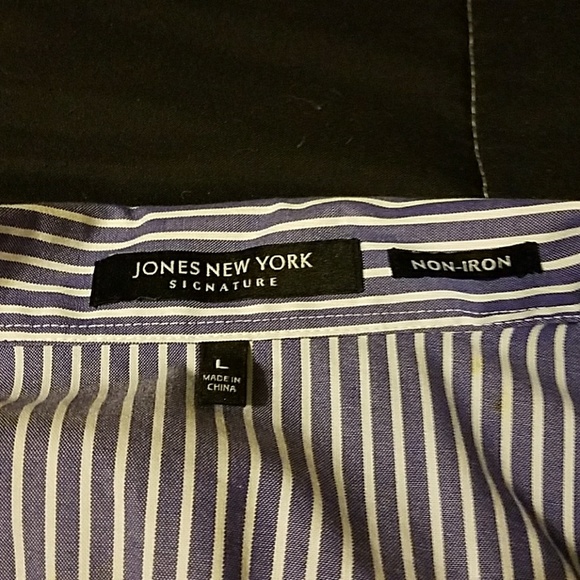 Button down blouse - Picture 3 of 3