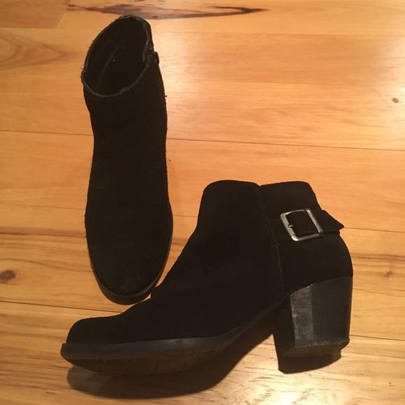 GH Bass Black Suede Ceri Ankle Boots - Picture 2 of 7