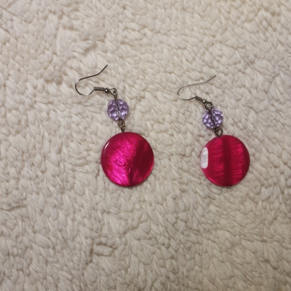 *FREE W ANY BUNDLE!!* 2 pairs of earrings! - Picture 5 of 7