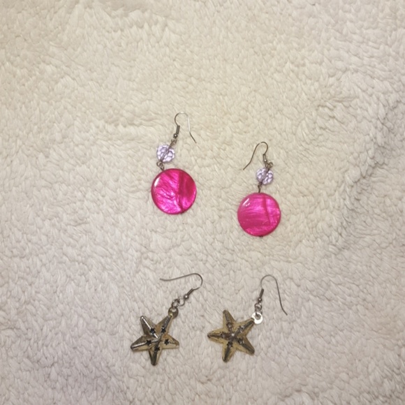 *FREE W ANY BUNDLE!!* 2 pairs of earrings! - Picture 7 of 7