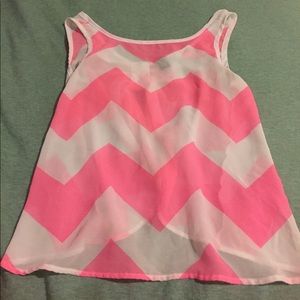 Open back chevron sleeveless top