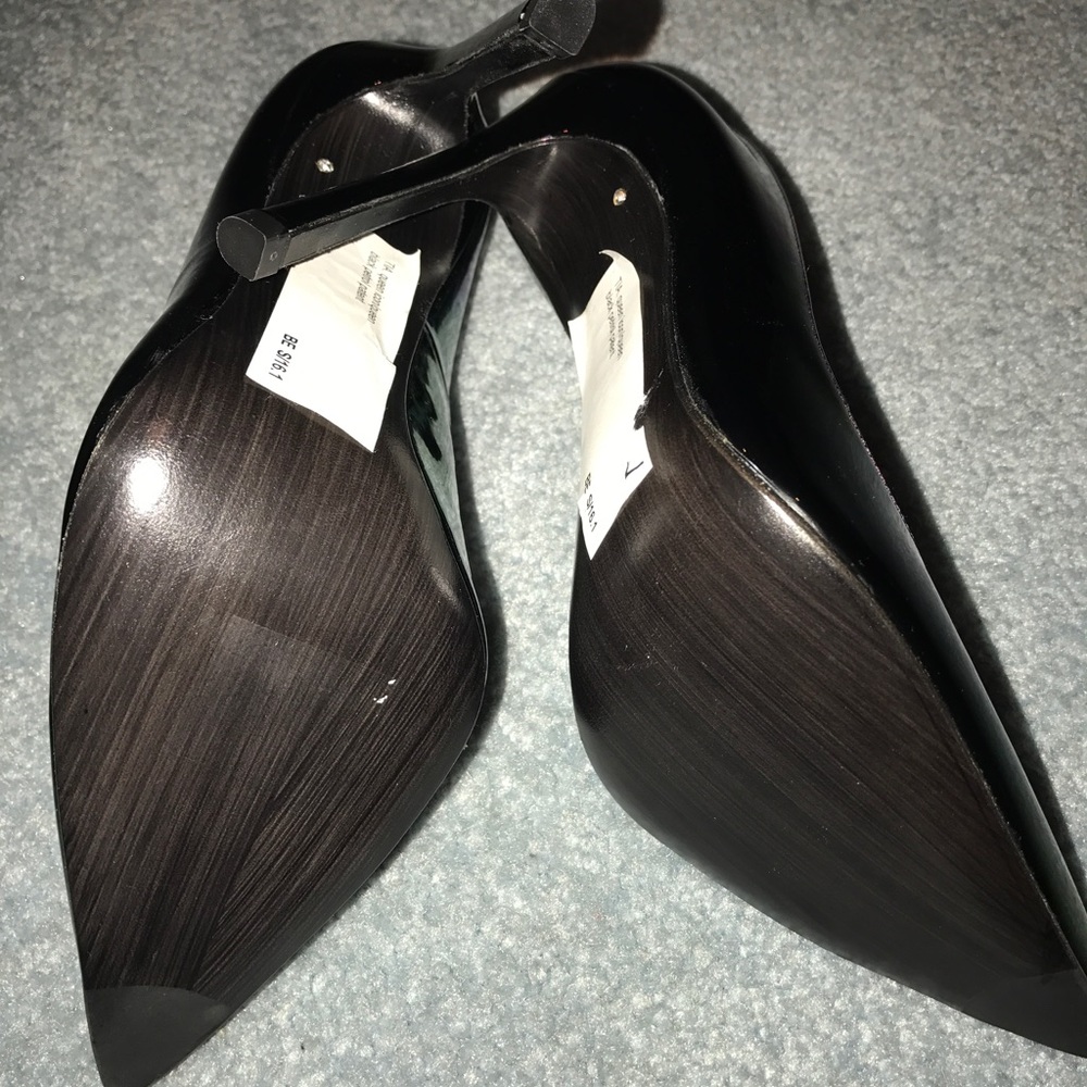 Stuart Weitzman Queen Iridescent Point-Toe - image 5