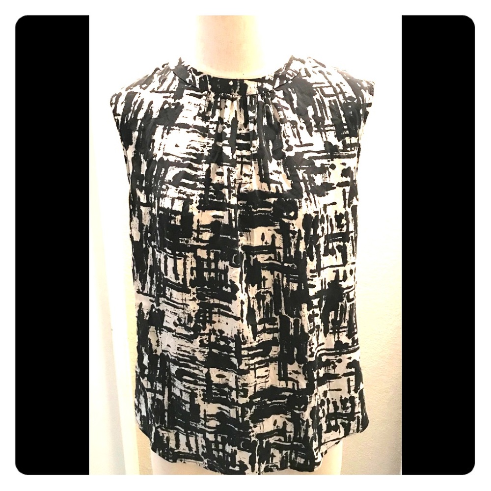 Sleeveless fitted blouse by C Wonder